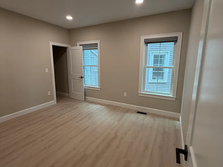 231 Highland Ave #6 — Photo 13