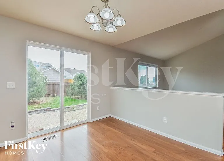 5823 Mesa Mountain Way — Photo 4