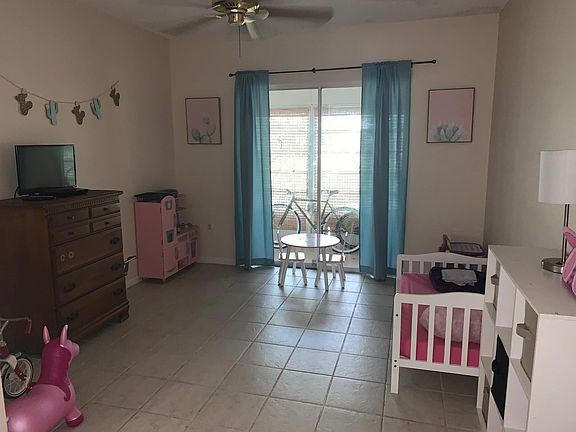 3rd image of 2878 Donnelly Dr APT 102