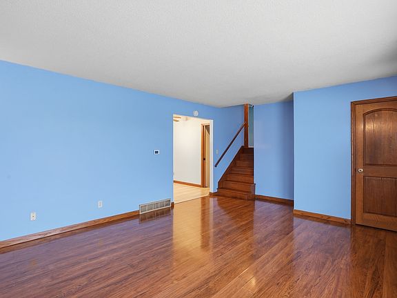 3rd image of 145 Beech Blvd