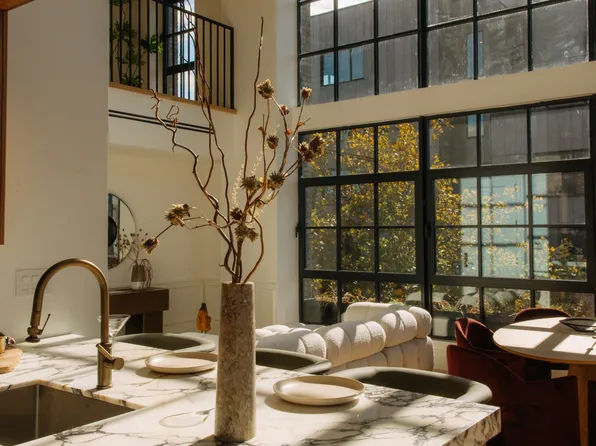 402 Union Avenue image 2 of 28