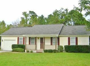 109 Fountain Dr, Jacksonville, NC 28540