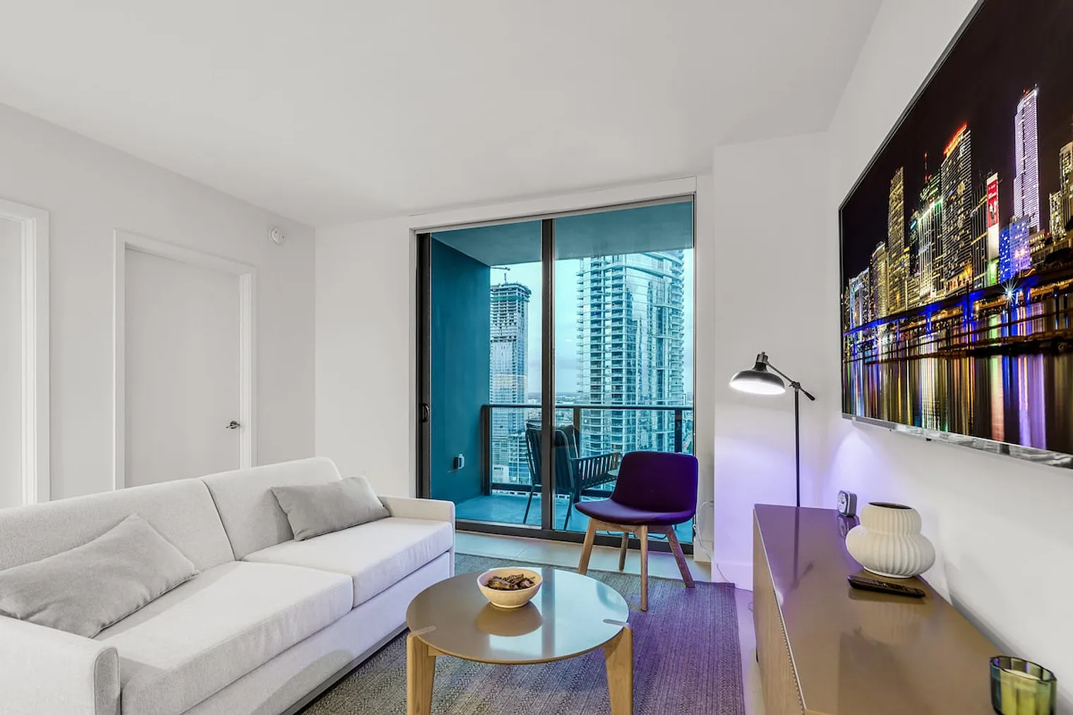 1 bed, 1.0 bath, 645 sqft, $5,050 — Photo 1