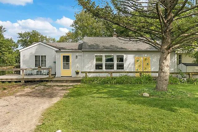 8904 Woody Trl photo 1