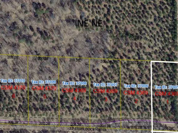 1 Miramar Rd, Spooner, WI 54801