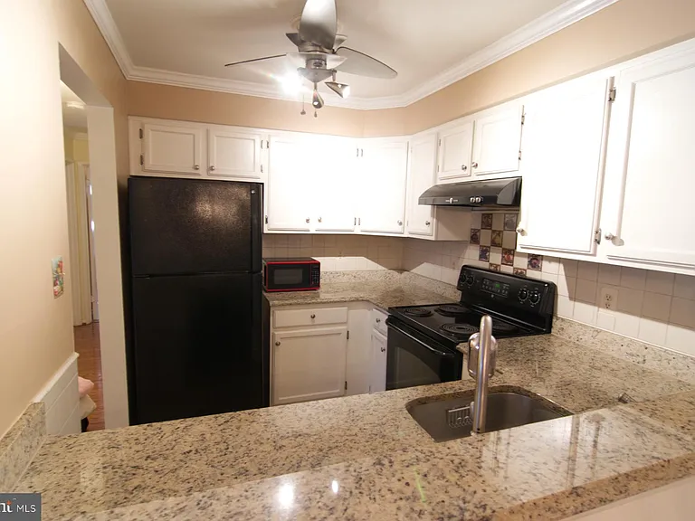 7718B Lexton Pl #102 — Photo 15