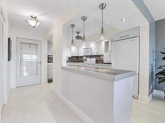 5th image of 5900 NW 44th Street #804