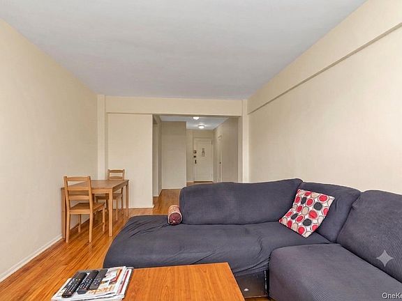 3rd image of 141-16 25th Road #2C