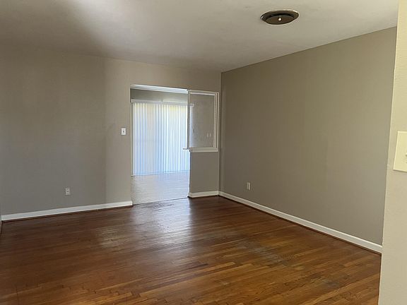 2nd image of 1105 Pine Dr