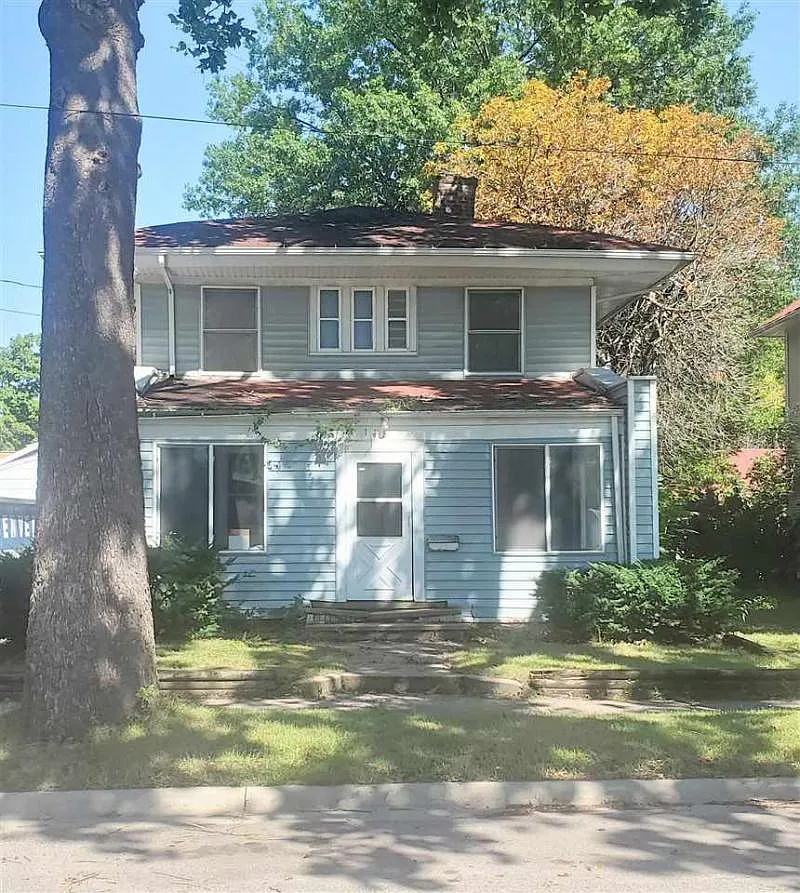 148 Kern St photo 1