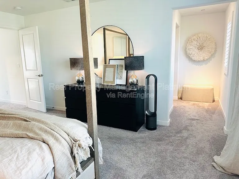 837 Soledad Ave — Photo 16