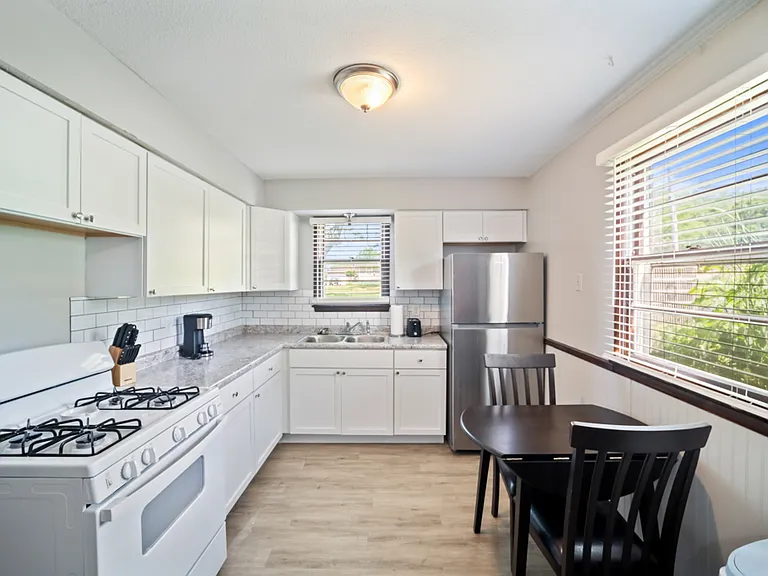 3500 Valdez Dr — Photo 5