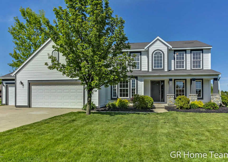 1st image of 2581 Lenwood Ln NE