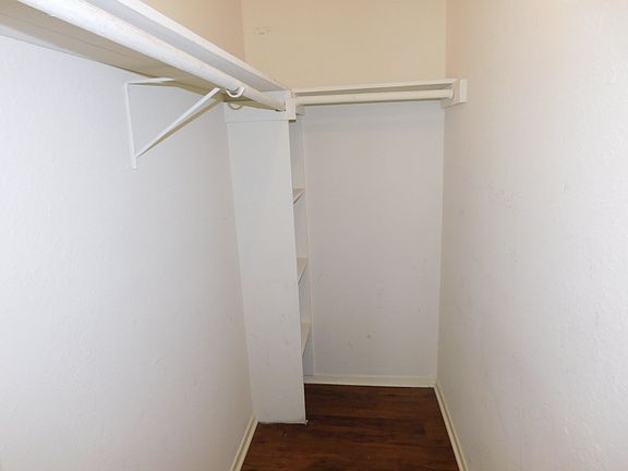 5th image of 7102 Meador Ave APT B