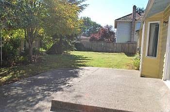 5th image of 9103 49th Dr NE