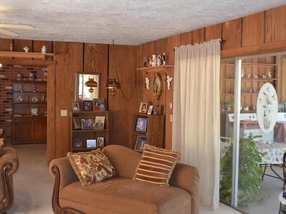 Family room overlooks lanai