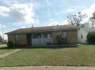 10140 Shayna Dr, Dallas, TX