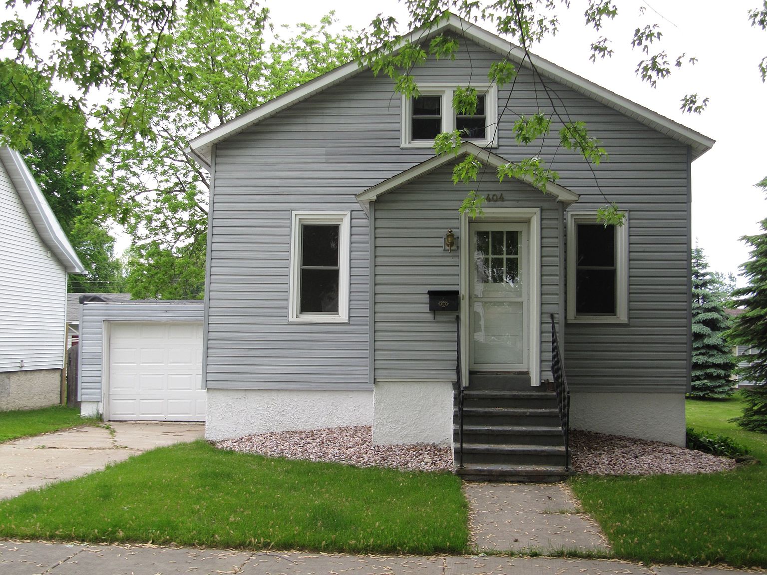 404 Terrace Ave, WI 54143 Zillow