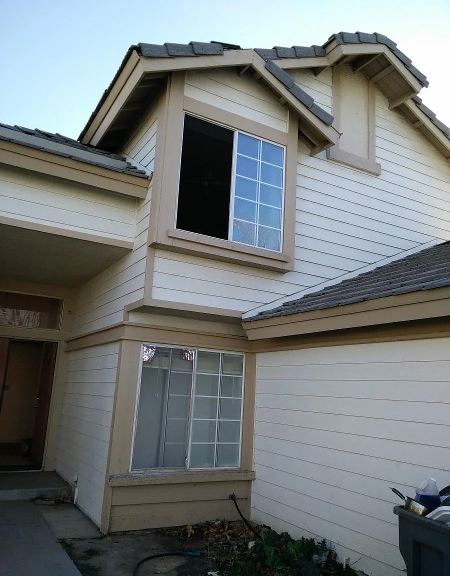 4 bed, 1637 sqft, $3,250 — Photo 2
