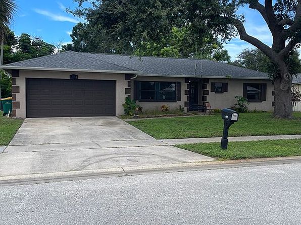 1584 Gardner Dr