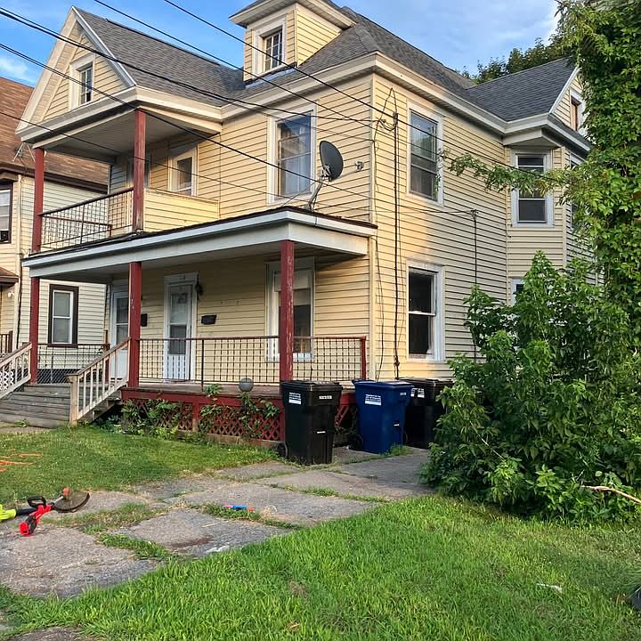 1st image of 126 E Matson Ave