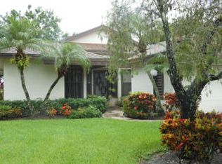 6818 Touchstone Cir, Palm Beach Gardens, FL 33418