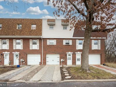1055 Village Ln, Pottstown, PA, 19464