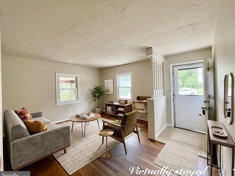 11700 Goodloe Rd — Photo 2