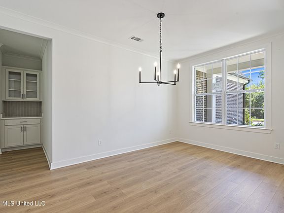 5th image of 1280 Courtlynn Dr