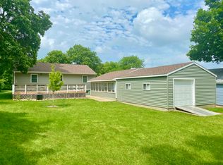 136 W 2nd Ave S, Estherville, IA 51334