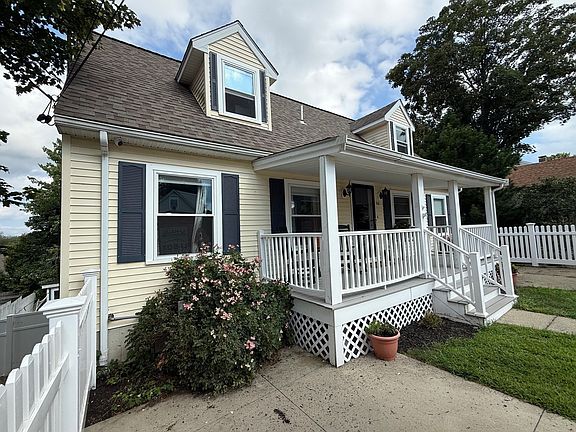 3rd image of 512 Prescott St