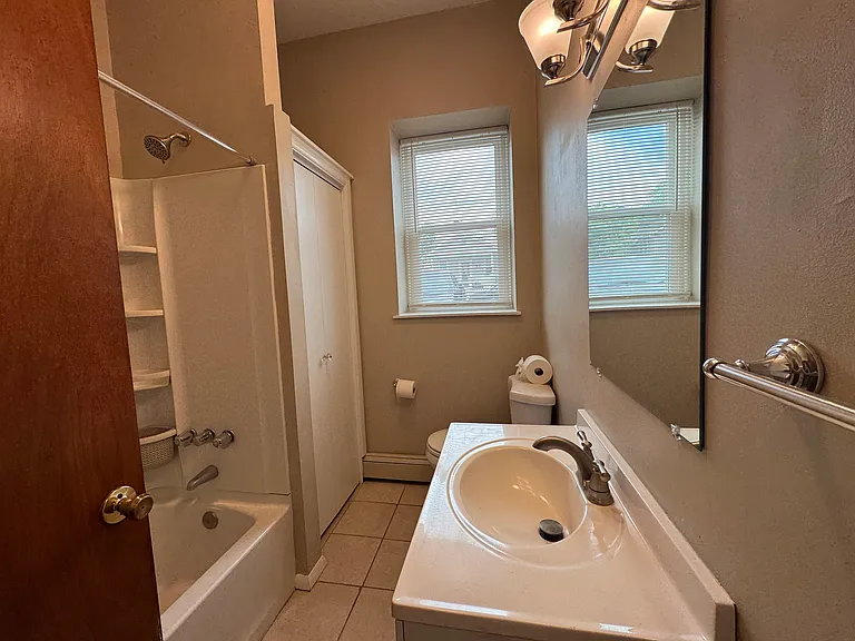 615 Summit St #2 — Photo 11