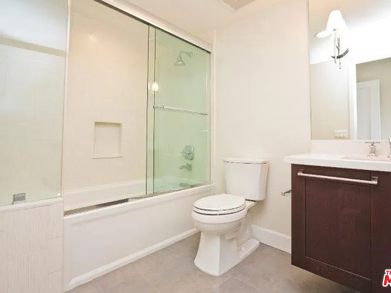 1636 S Beverly Glen Blvd #104 — Photo 14