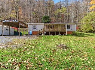 150 Raven Ct, Josephine, WV 25857