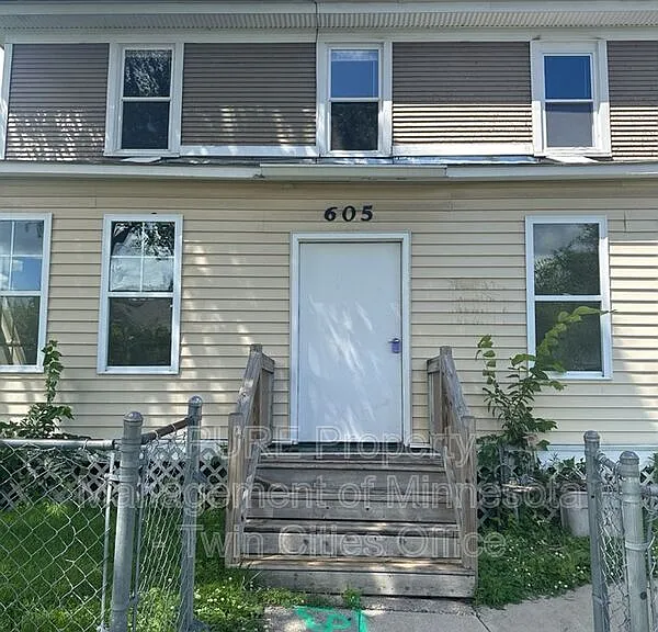 605 Van Buren Ave #3 — Photo 18