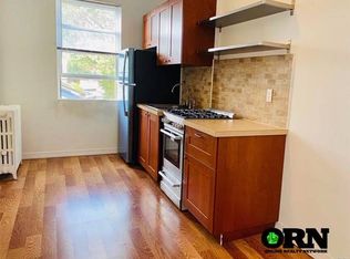 61-59 62nd Ave, Middle Village, NY 11379