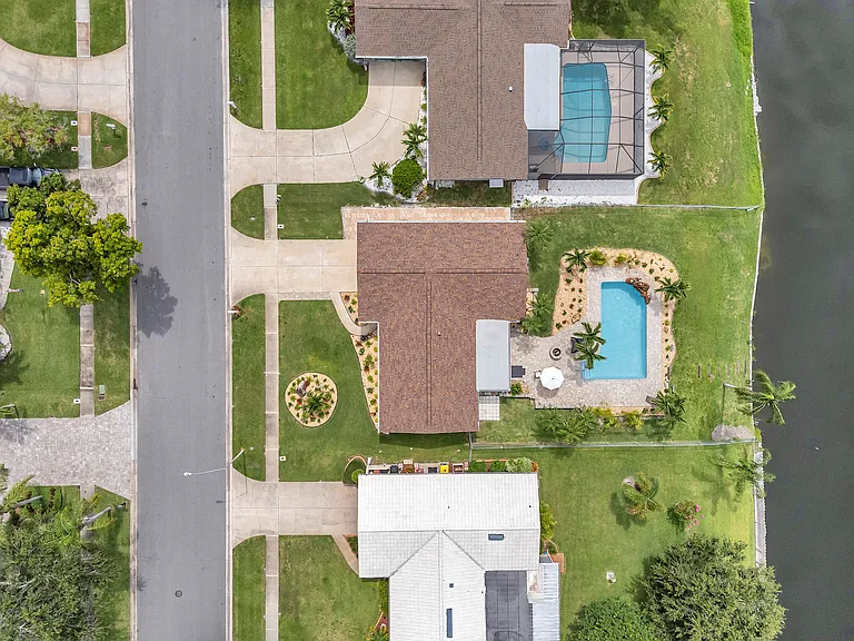 2420 Fairbanks Dr — Photo 94
