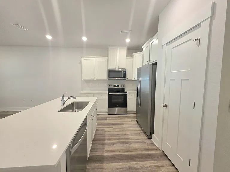 8486 Bluejack Dr — Photo 4