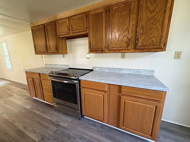1058 Campbell Run Rd — Photo 11