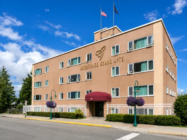 Anchorage Grand Apartments