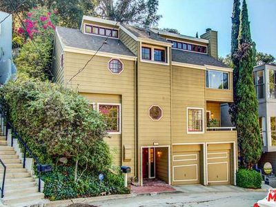 6833 Pacific View Dr, Los Angeles, CA, 90068