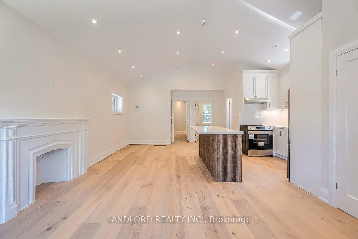 4 bed, $4,300 — Photo 2