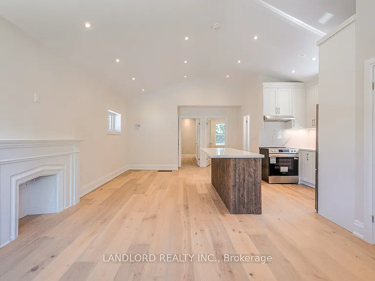29 Hutton Ave — Photo 2