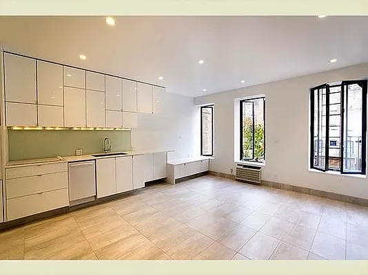 Rented by Stribling | media 64