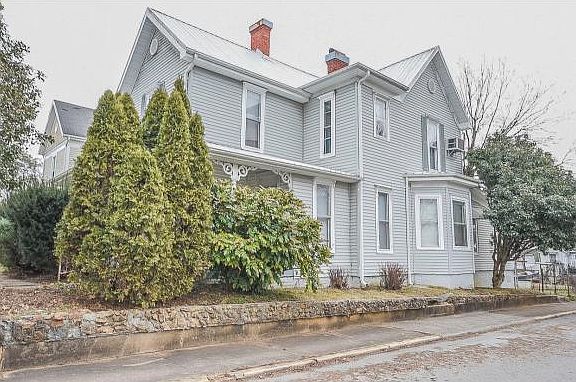 4th image of 119 W Pine St