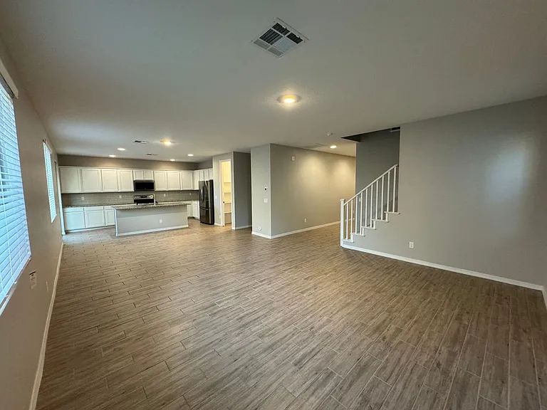 9353 E Saturn Ave — Photo 5