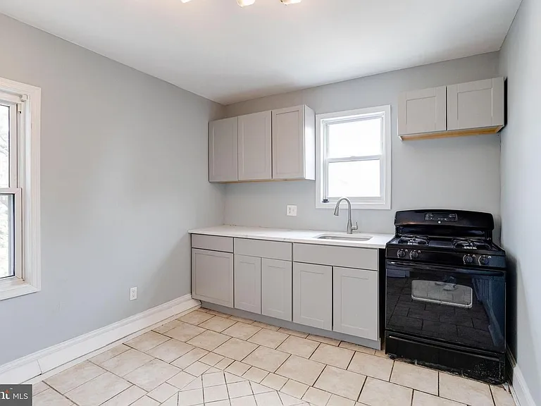 3401 W Rogers Ave #1 — Photo 15