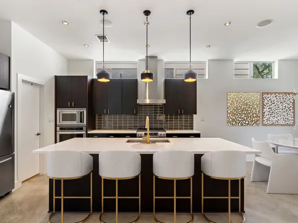 2105 Goodrich Ave, Austin, TX 78704