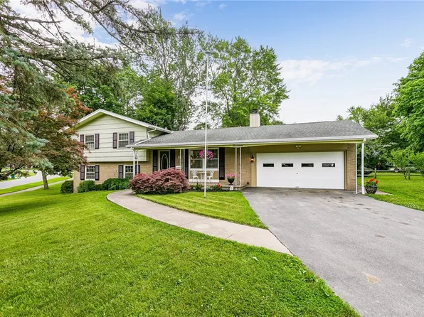 19 Whelehan Dr, Rochester, NY 14616