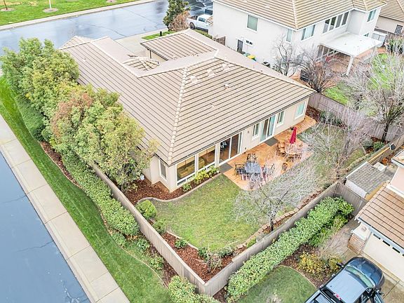 5th image of 2126 Armsmere Cir